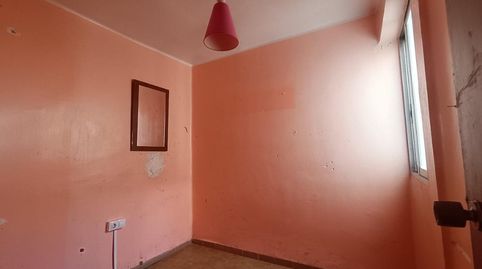 Foto 3 de Piso en venta en Carrer D'alcanyís, 57, Torrefiel, Valencia Capital
