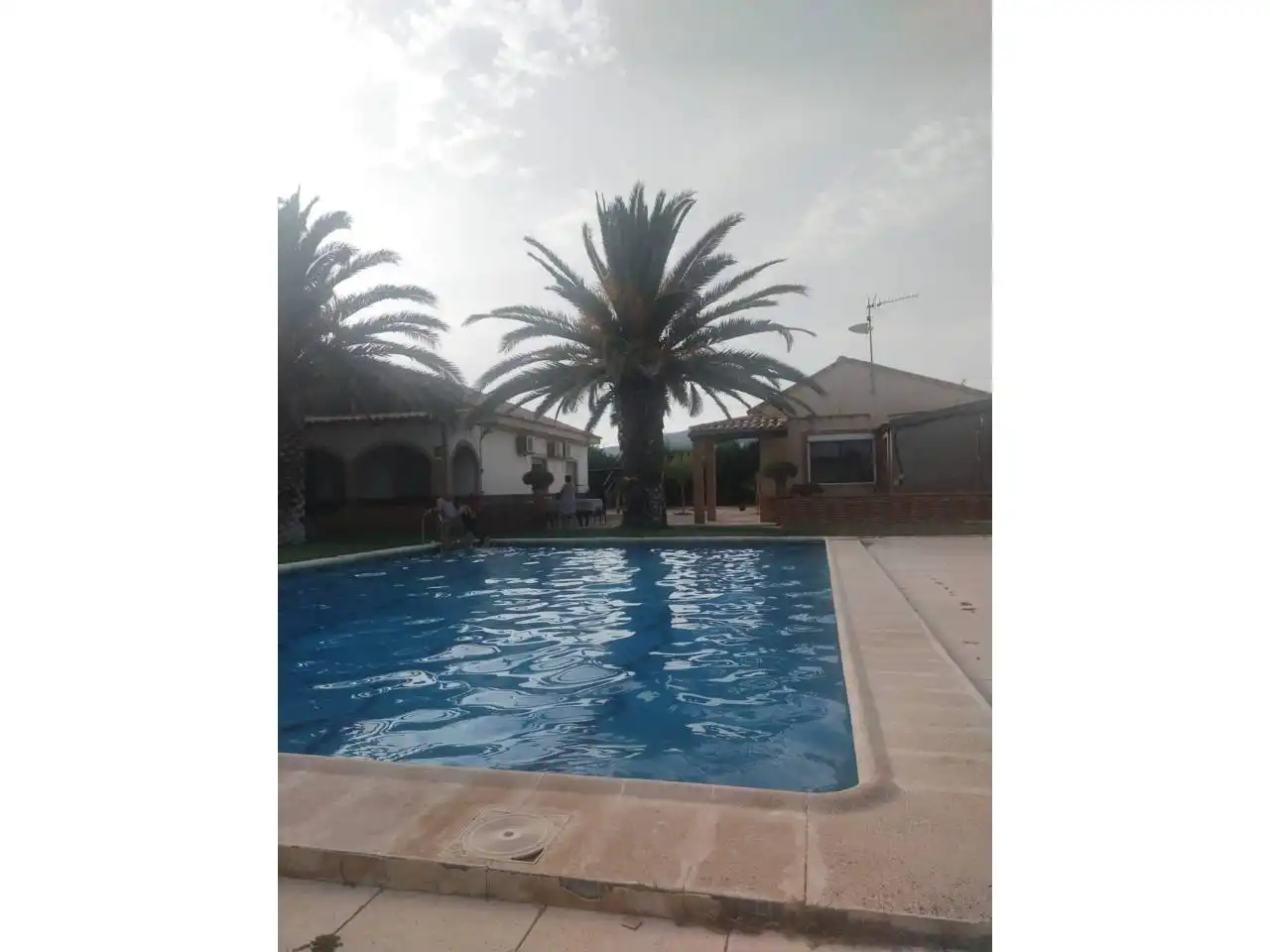 Casa rústica amb piscina en venda a Calle POLIGONO 4 PARCELA 1186