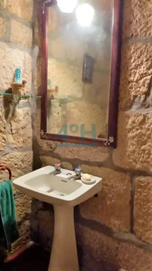 Baño de Casa o chalet en venta en Amoeiro con Calefacción, Jardín privado y Terraza
