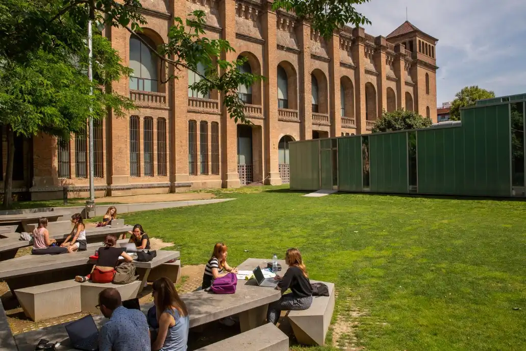 Vista exterior de Piso en venta en Barcelona con Aire acondicionado, Parquet y Terraza