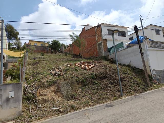 Terreno residencial en Venta en Carrer de la Camèlia en Mas Trader - Corral d'En Tort - Corral d'En Cona