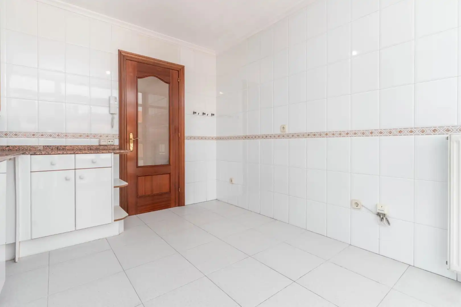 Cuina de Dúplex en venda en Gijón  amb Calefacció i Traster
