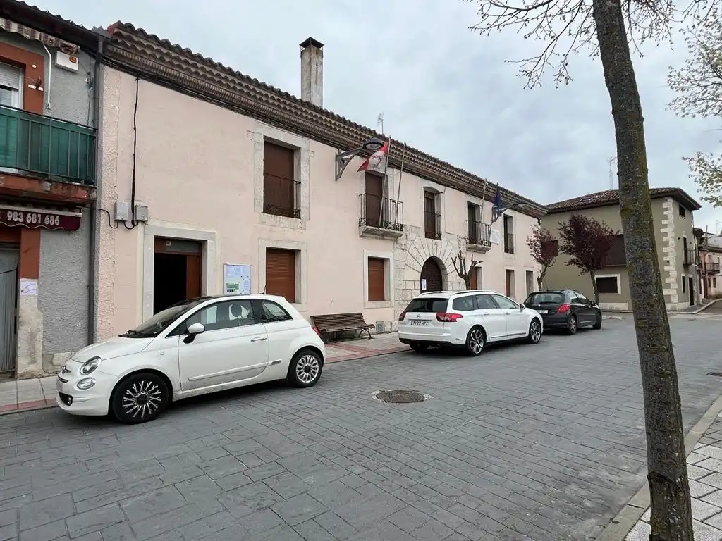 Vista exterior de Casa o chalet en venta en La Parrilla  con Calefacción, Lavadora y Microondas