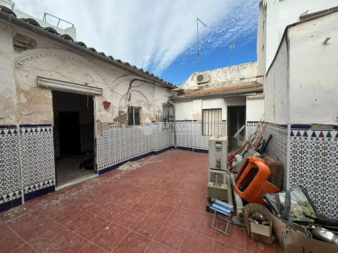 Vista exterior de Casa adosada en venda en Écija