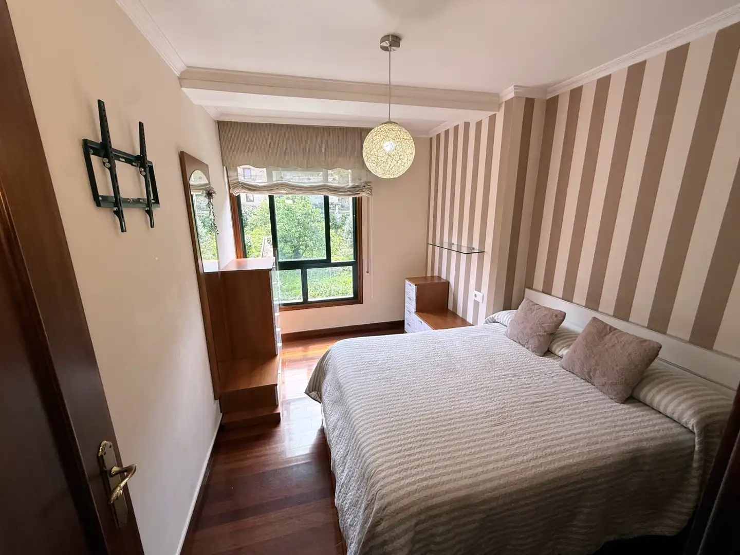 Bedroom of Flat for sale in Cangas   with Heating, Parquet flooring and Storage room