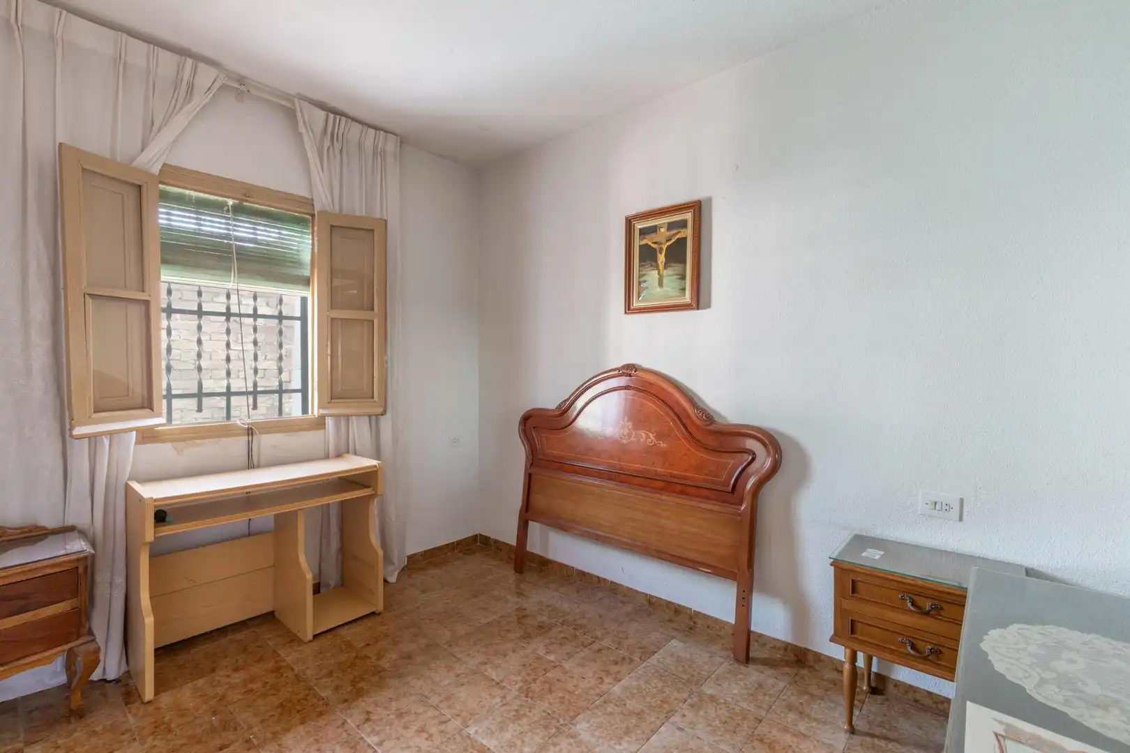 Dormitori de Finca rústica en venda en Villa de Otura amb Aire condicionat, Terrassa i Traster