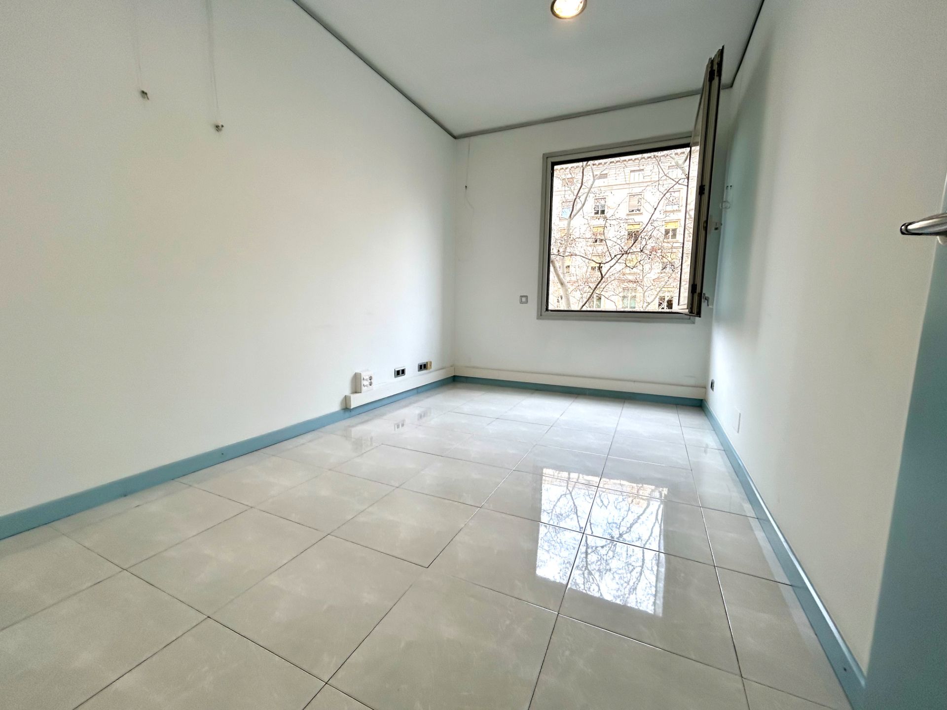 Oficina de alquiler en Gran Via de les Corts Catalanes, Dreta de l'Eixample, Eixample