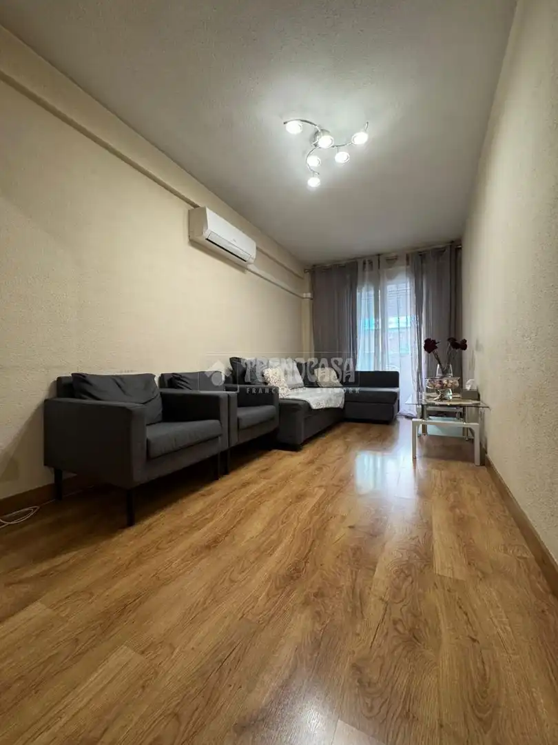 Living room of Flat for sale in  Madrid Capital  with Air Conditioner, Heating and Terrace