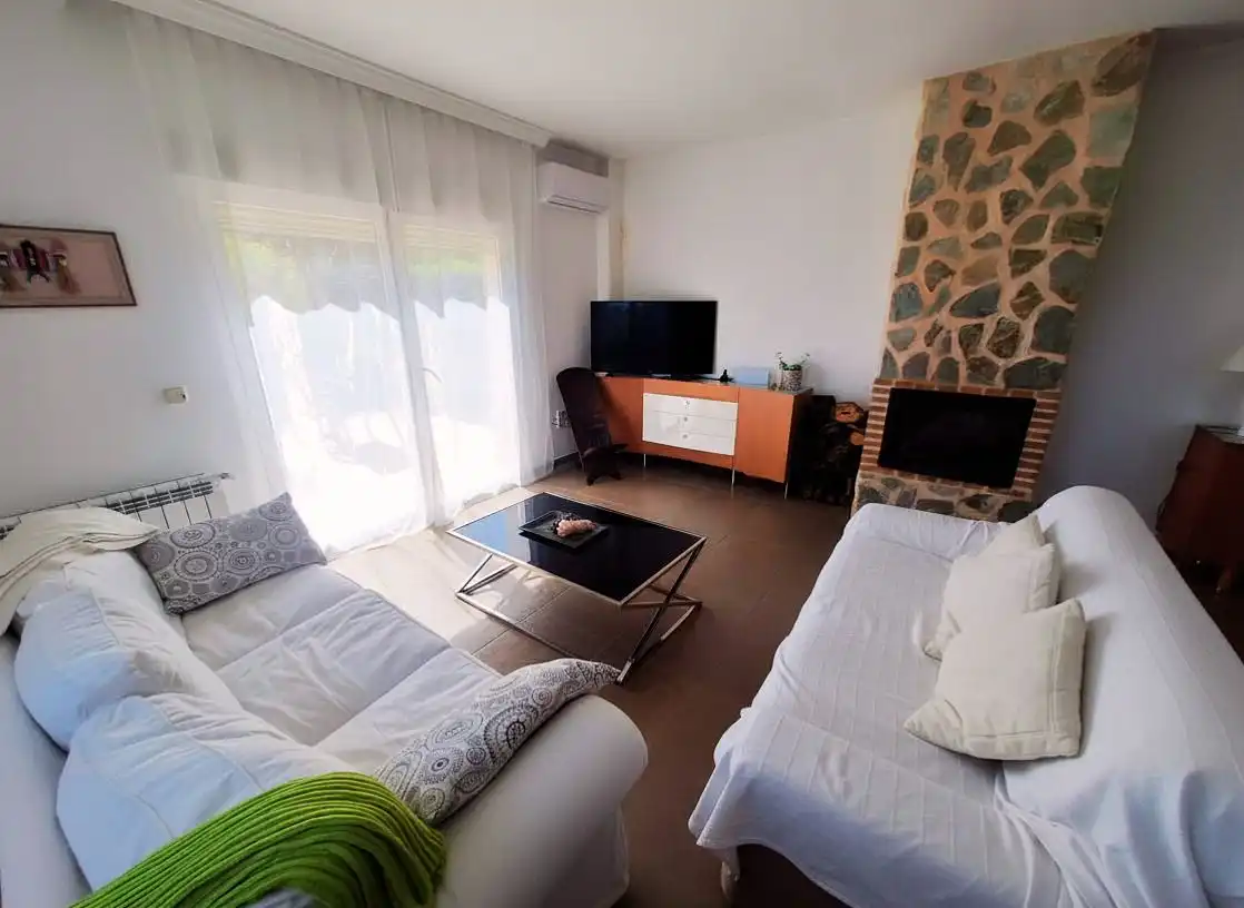 Sala de estar de Casa o chalet en venta en El Tiemblo  con Aire acondicionado, Calefacción y Terraza