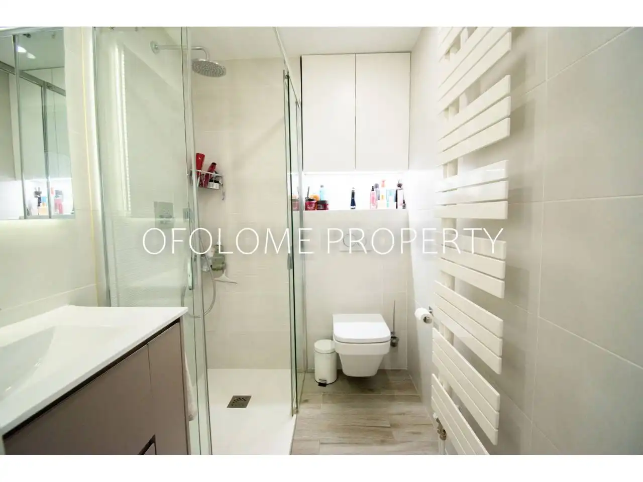 Baño de Edificio en venta en Sabadell