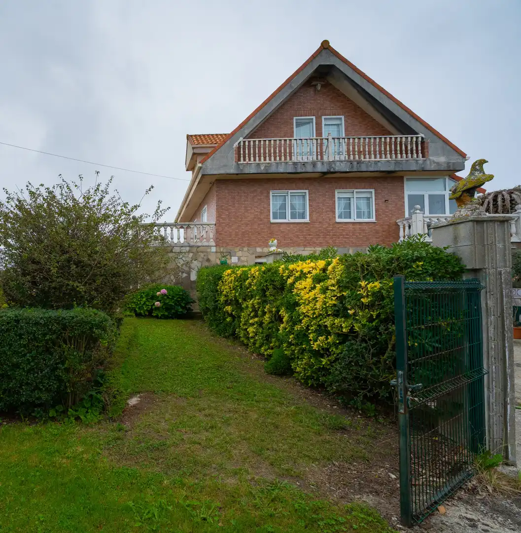 Exterior view of Houses for sale in Cueto