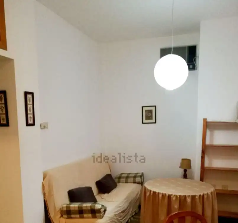 Habitación de Piso de alquiler en Granada con Calefacción y Amueblado