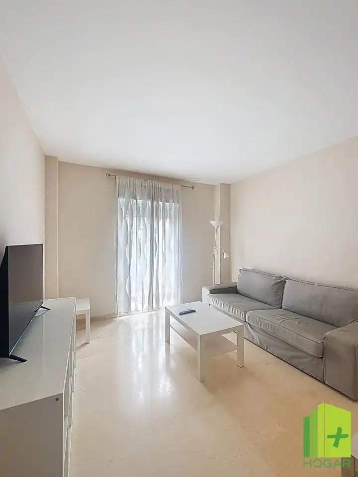 Sala d'estar de Apartament en venda en Jaén amb Aire condicionat i Balcó