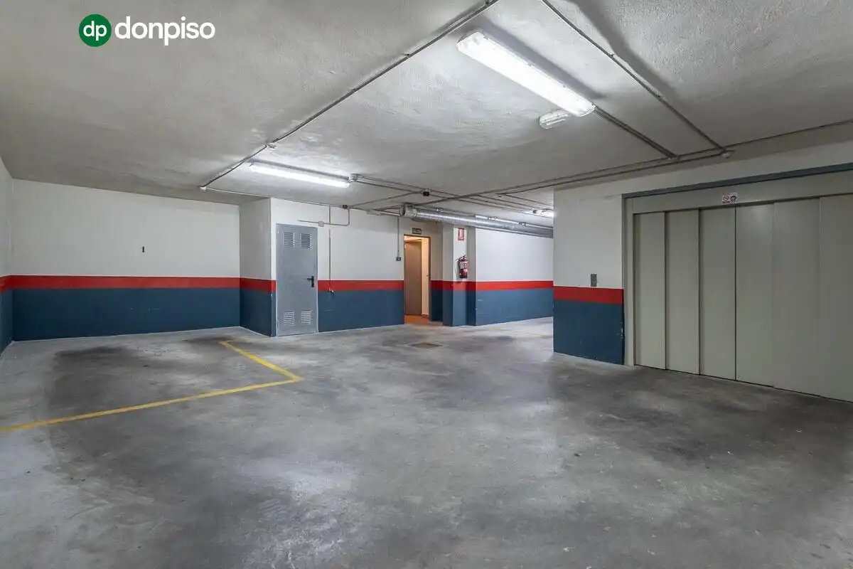 Dúplex amb ascensor en venda a Calle del Marqués de Mondéjar, imagen 27