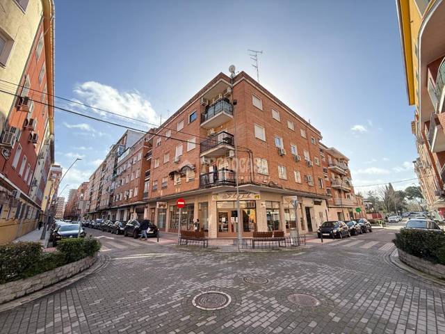 Piso en Venta en Centro - Corte Inglés