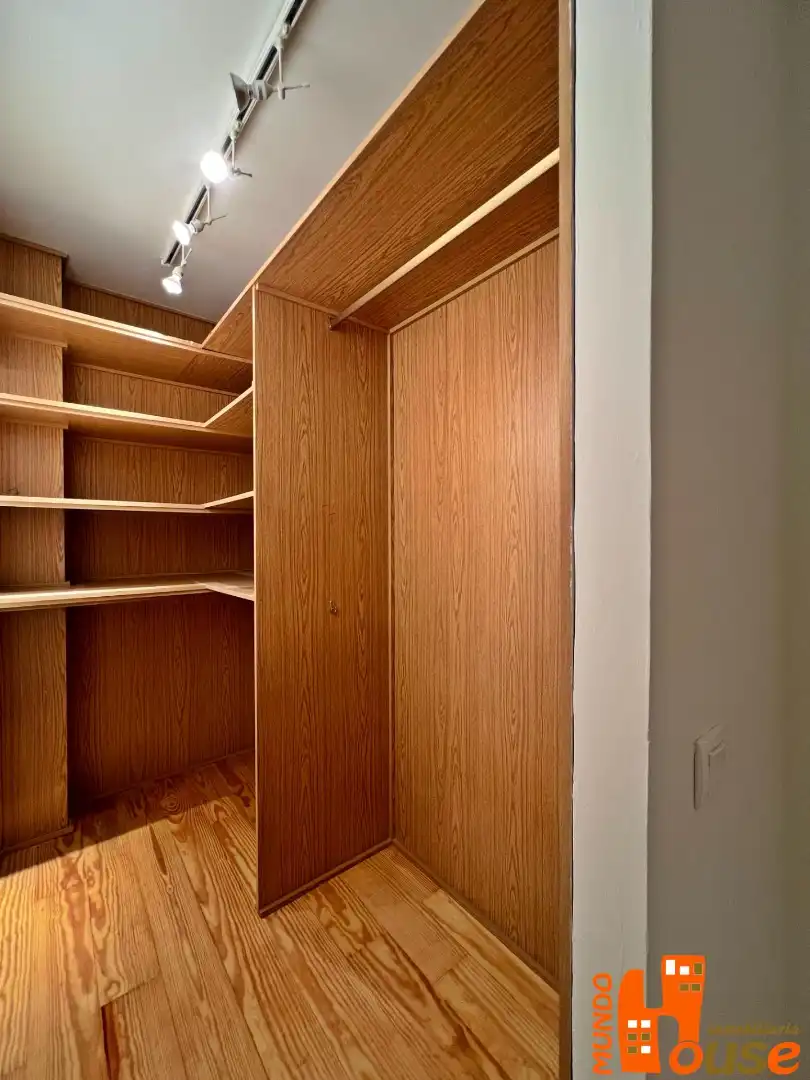 Habitación de Dúplex en venta en Real Sitio de San Ildefonso con Calefacción, Trastero y Balcón