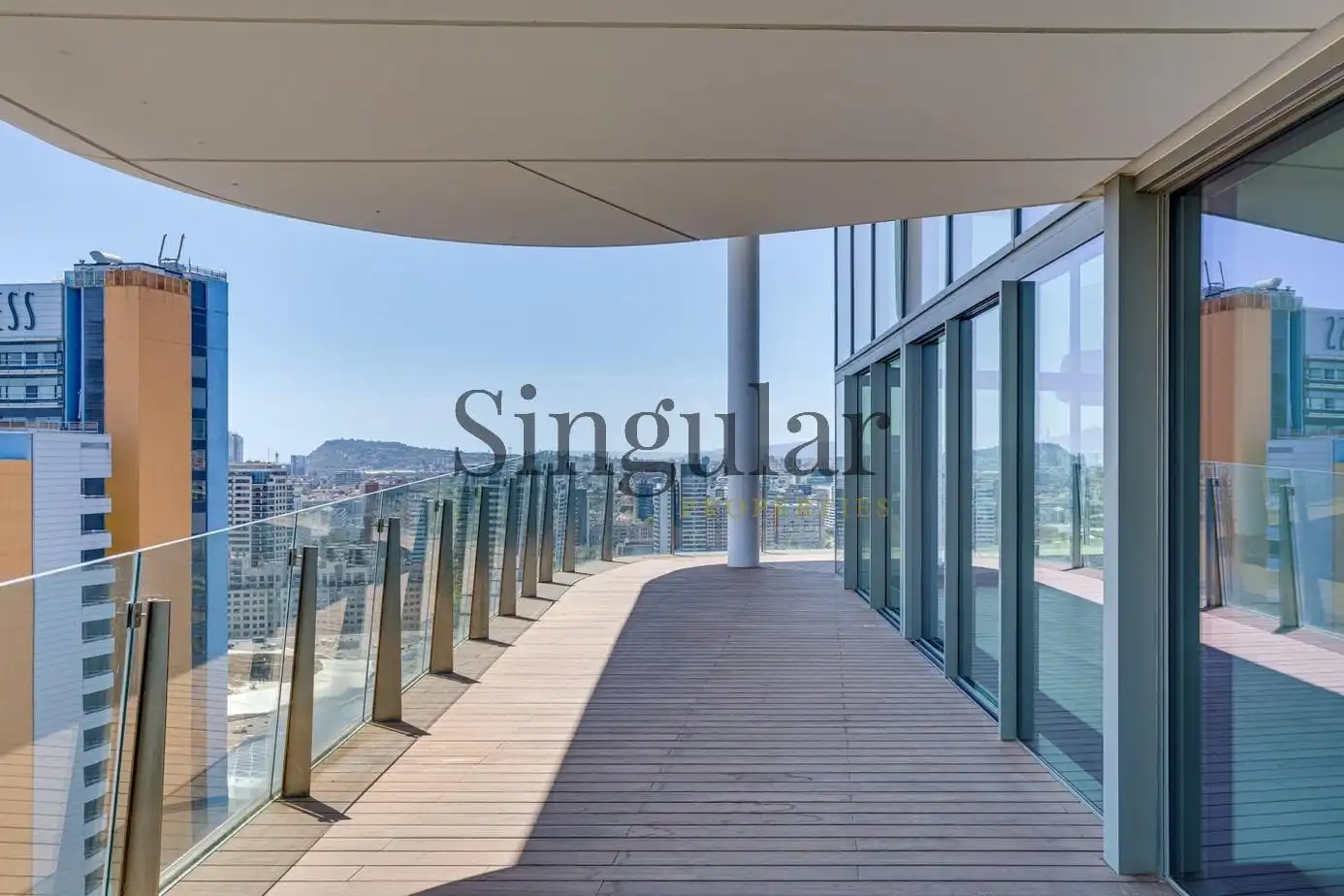 Terrassa de Dúplex en venda en Barcelona amb Calefacció, Parquet i Terrassa