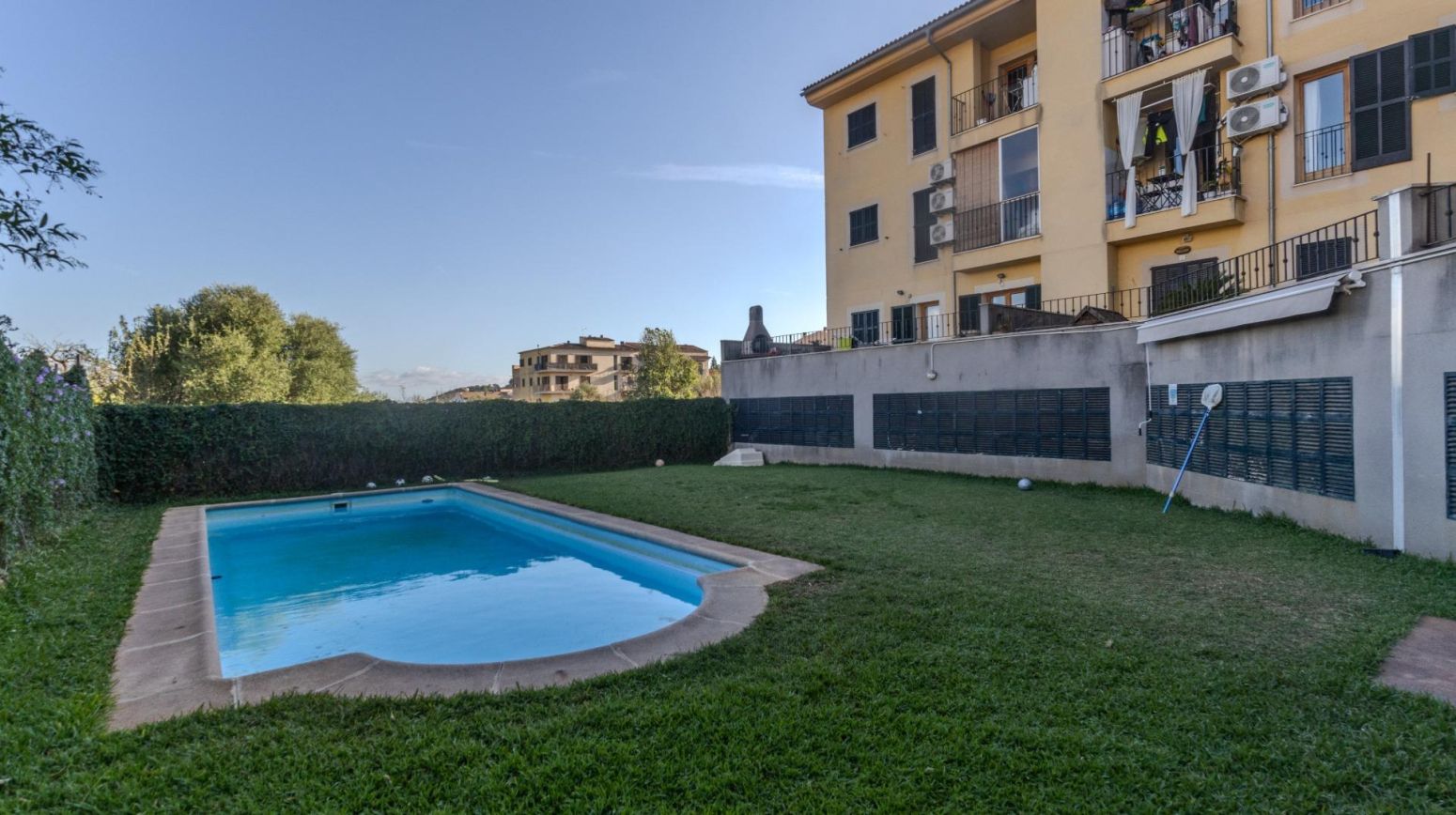 Piscina de Pis en venda en Alaró amb Aire condicionat, Calefacció i Jardí privat