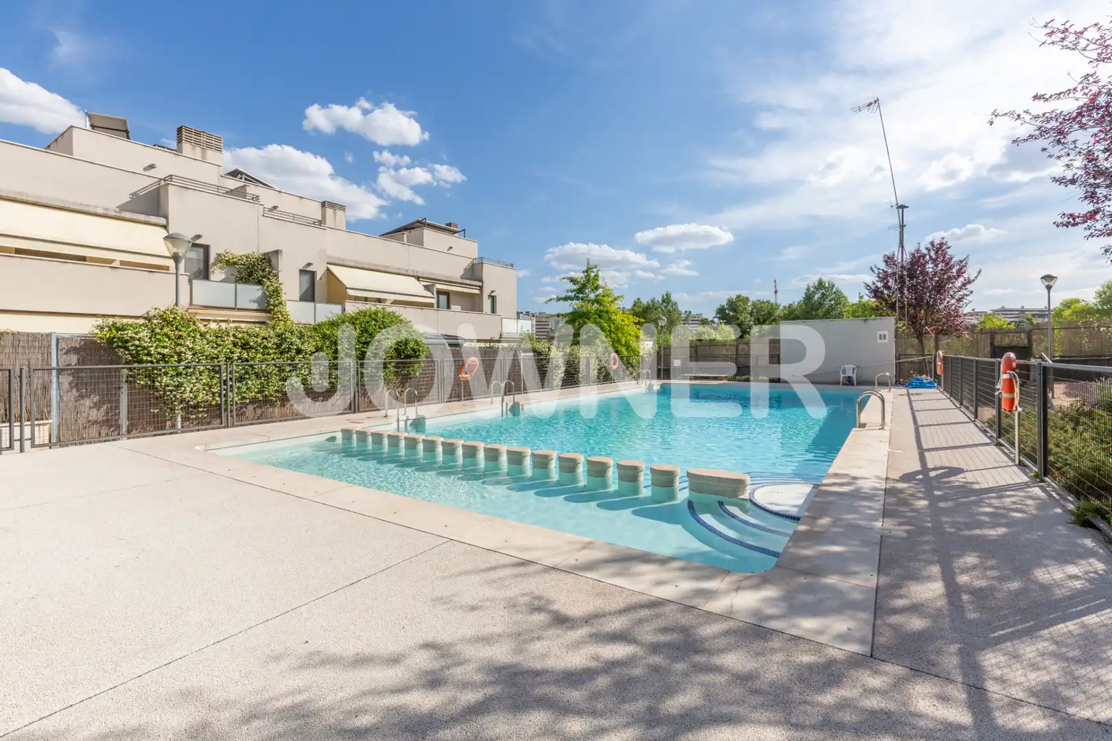 Piscina de Casa o xalet de lloguer en Tres Cantos amb Aire condicionat, Jardí privat i Terrassa
