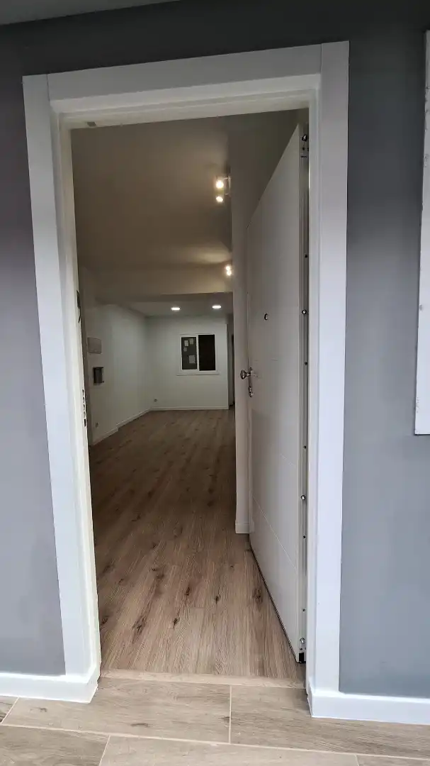 Piso en venta en Barcelona con Parquet, Horno y Alarma
