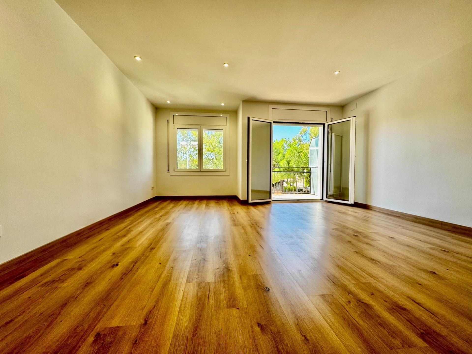 Habitación de Piso en venta en Igualada con Calefacción, Parquet y Terraza
