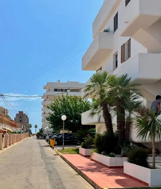 Vista exterior de Apartament en venda en Peñíscola / Peníscola amb Calefacció, Terrassa i Moblat