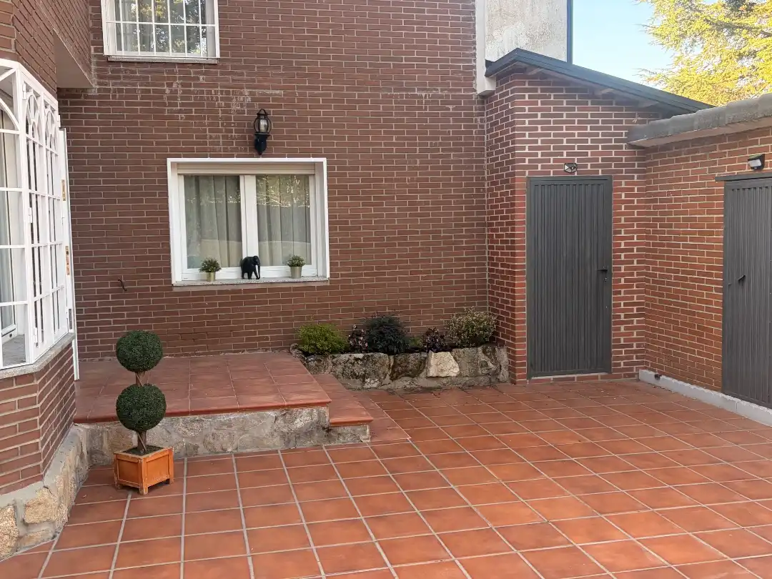 Terraza de Casa o chalet en venta en Moralzarzal con Jardín privado, Trastero y Piscina