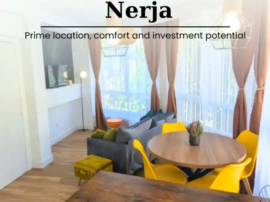 Sala de estar de Apartamento en venta en Nerja con Aire acondicionado, Jardín privado y Amueblado