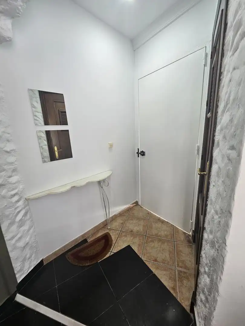 Ground floor for rent in Calle Volga, El Rocío - La Milagrosa