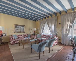 Living room of House or chalet for sale in  Sevilla Capital  with Air Conditioner, Heating and Terrace