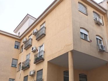 Ground floor for sale in Calle Empedrada de la Magdalena