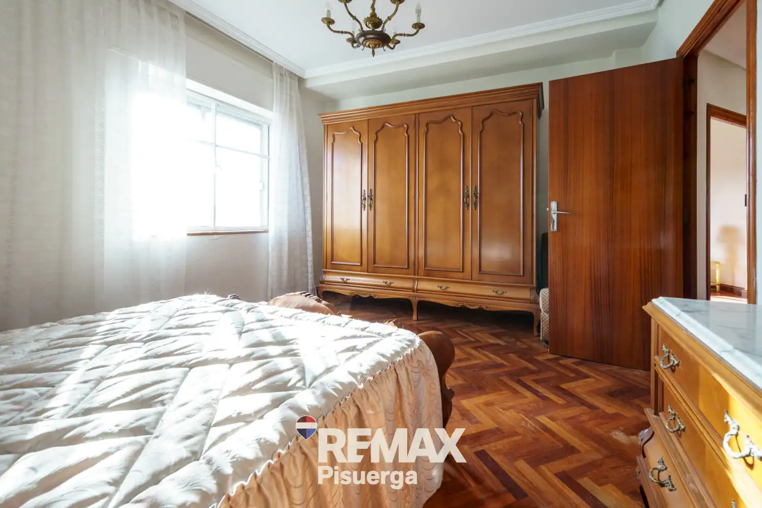 Dormitori de Casa o xalet en venda en Venta de Baños amb Jardí privat, Terrassa i Traster