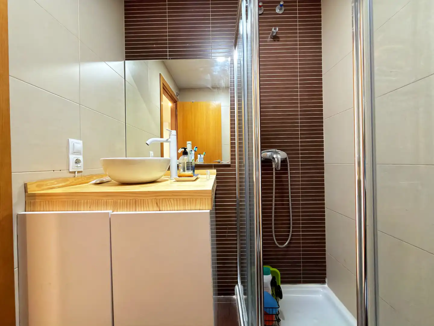 Badezimmer von Dachboden zum Verkauf in Castellón de la Plana / Castelló de la Plana mit Terrasse, Möbliert und Ofen