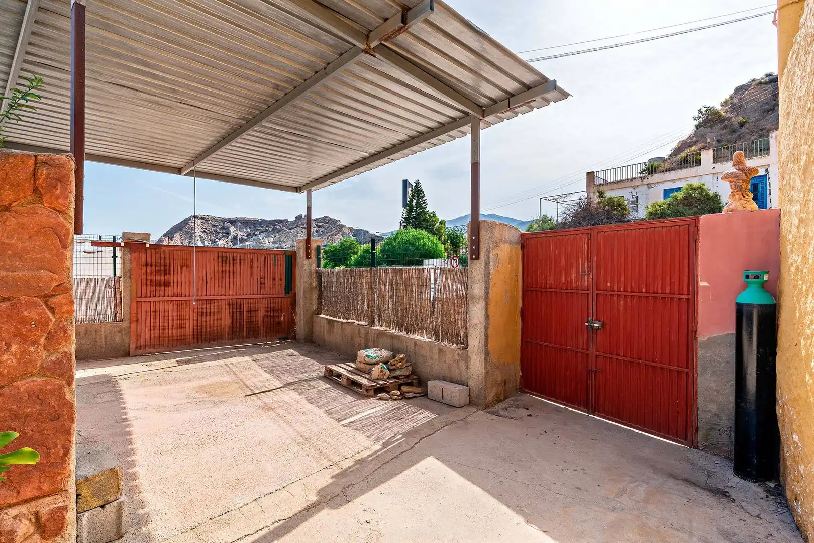 Vista exterior de Finca rústica en venda en Rioja amb Jardí privat