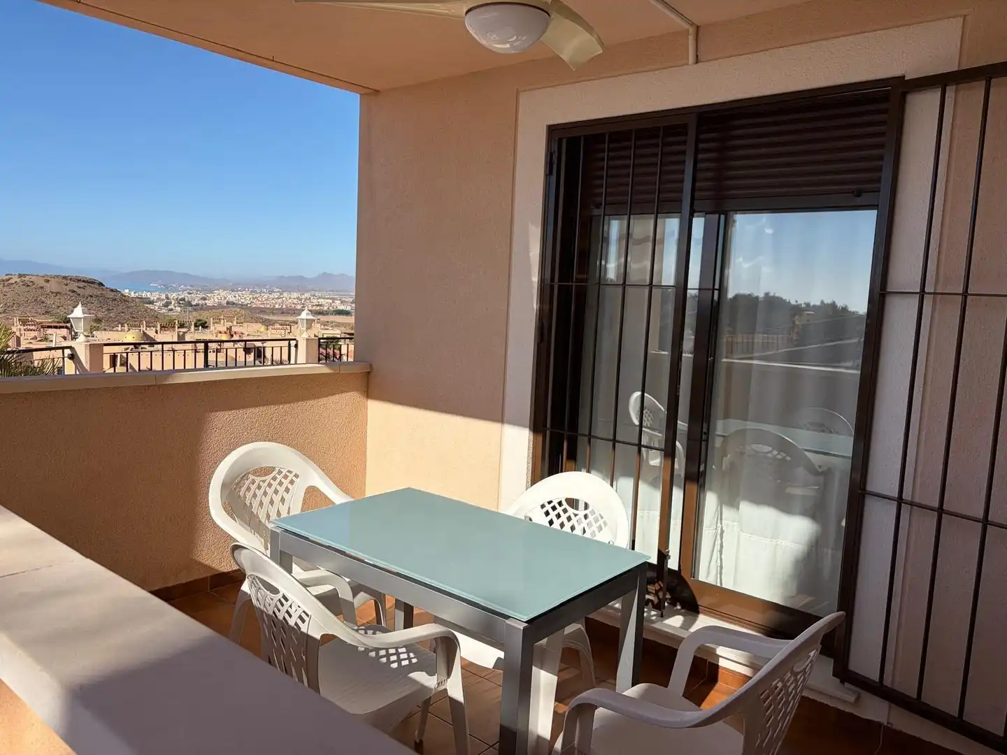 Apartament amb terrassa en venda a Los Collados-Los Geraneos