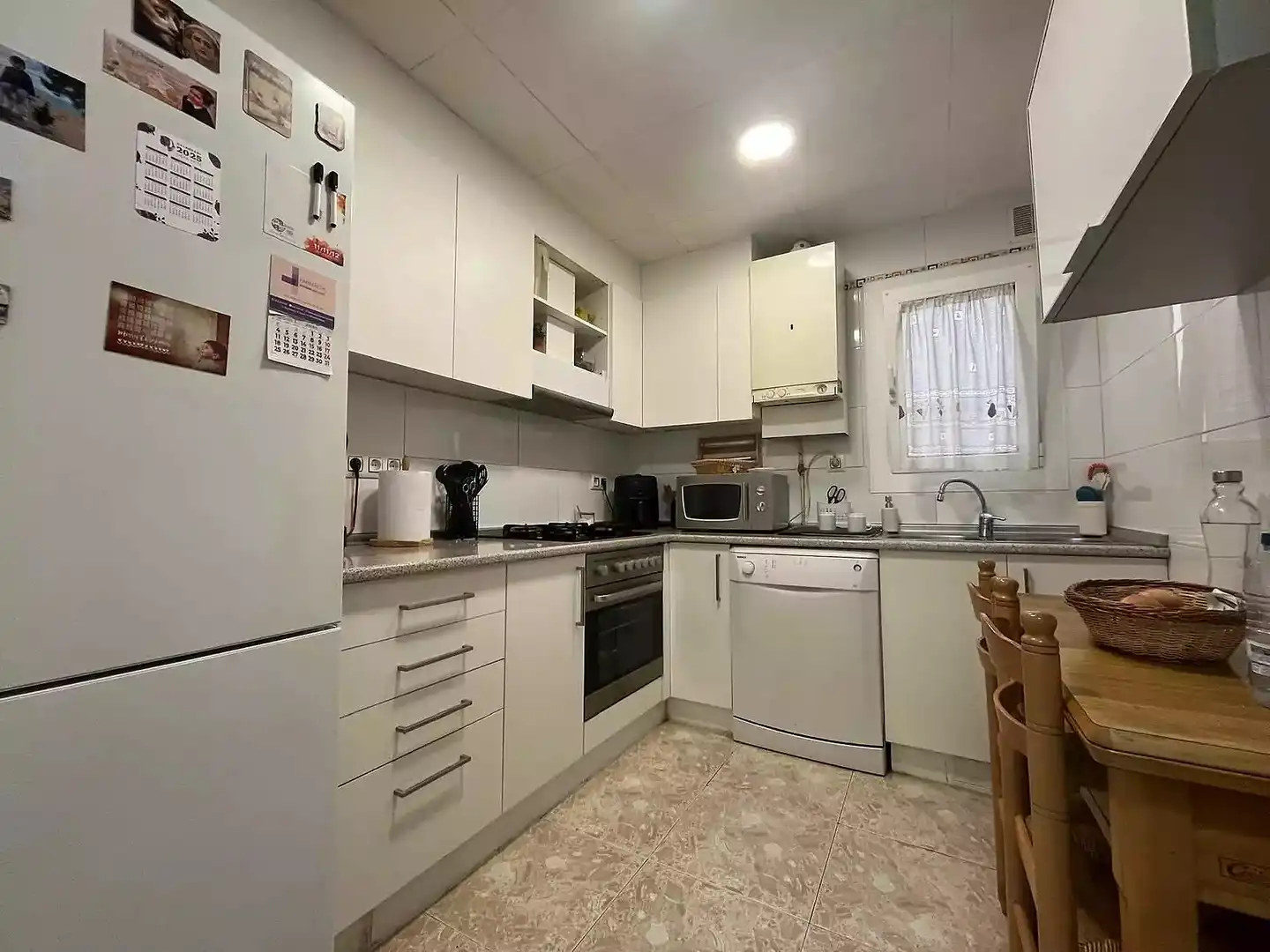 Cocina de Piso en venta en Roses con Aire acondicionado y Amueblado