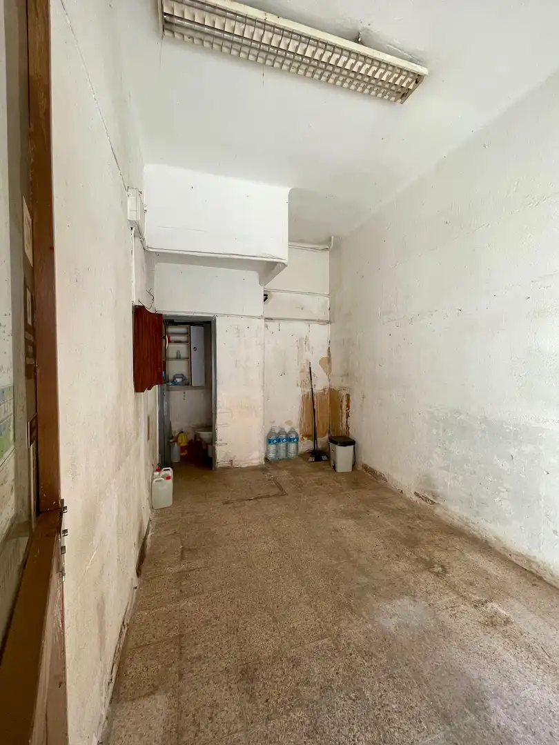 Local en venta en Badalona