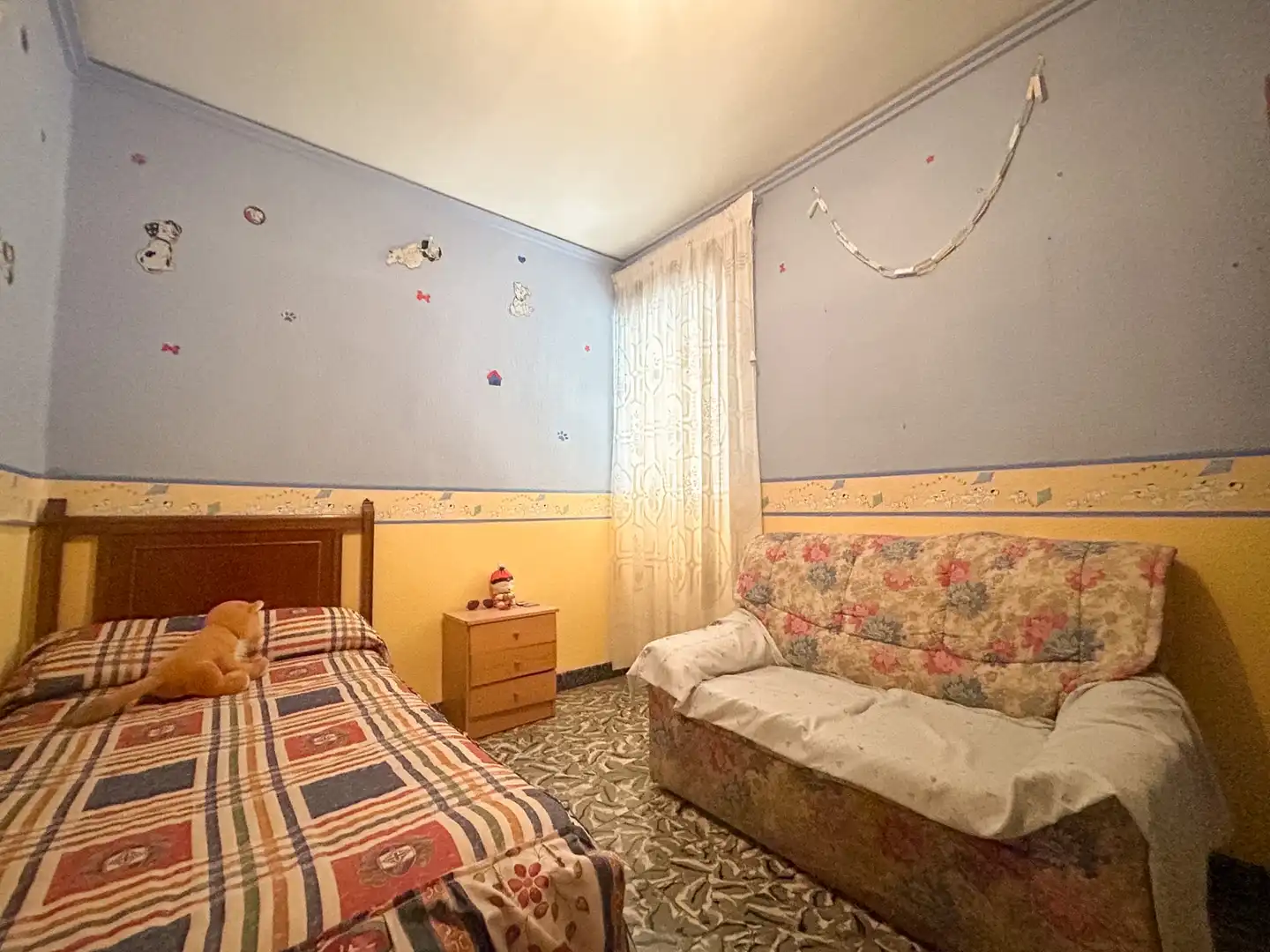 Habitación de Piso en venta en Castellón de la Plana / Castelló de la Plana con Balcón