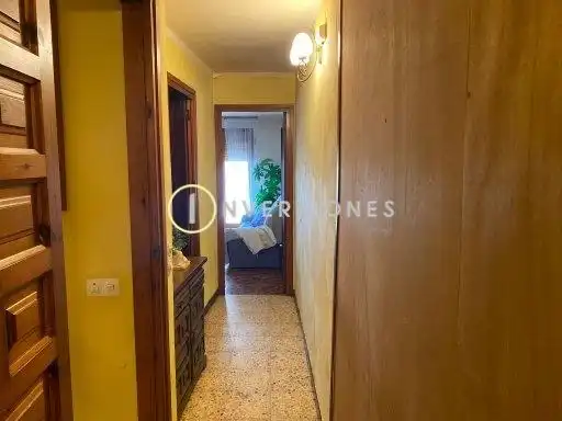 Casa adosada en venda en Vilanova de Prades amb Moblat i Balcó