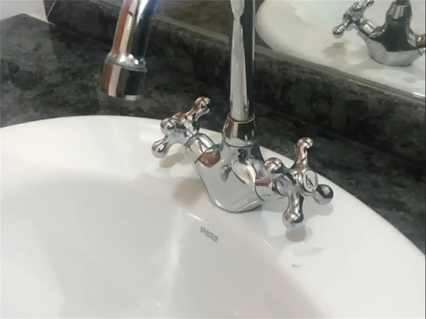 Bany de Pis en venda en Azuaga amb Aire condicionat