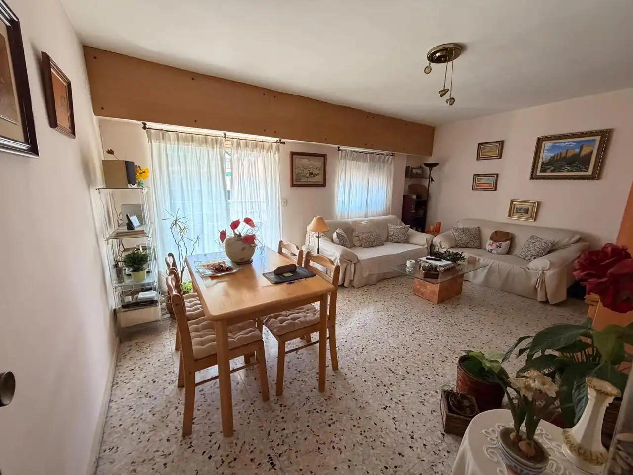 Sala d'estar de Pis en venda en Benalúa - Babel