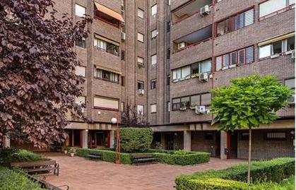 Photo 5 of Flat for sale in Calle Arturo Baldasano, Colina, Madrid