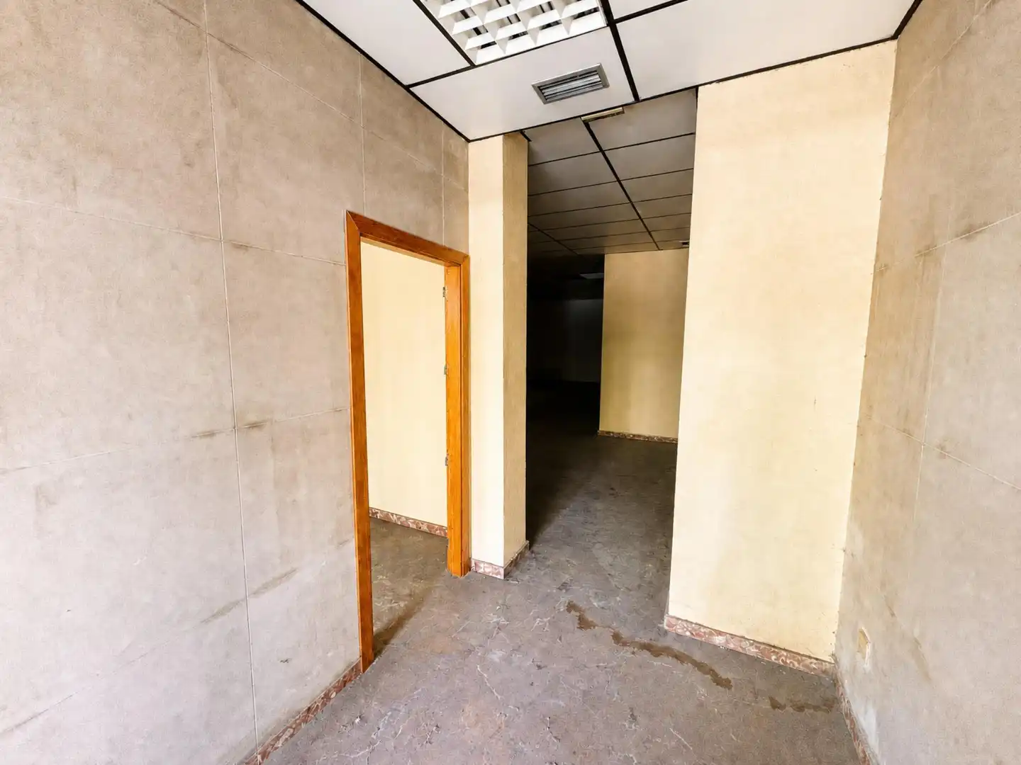 Local en venta en Jaén