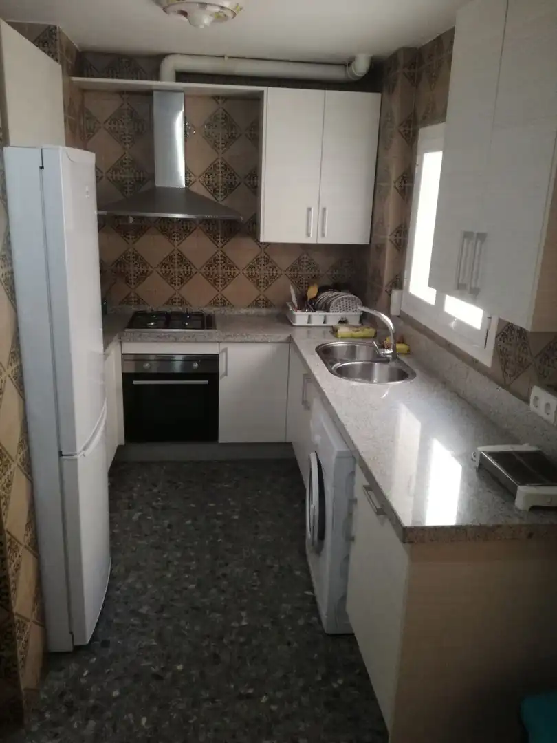 Cocina de Piso en venta en Granada con Calefacción, Terraza y Trastero