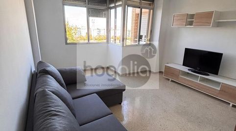 Foto 4 de Piso de alquiler en San Pablo, Sevilla Capital