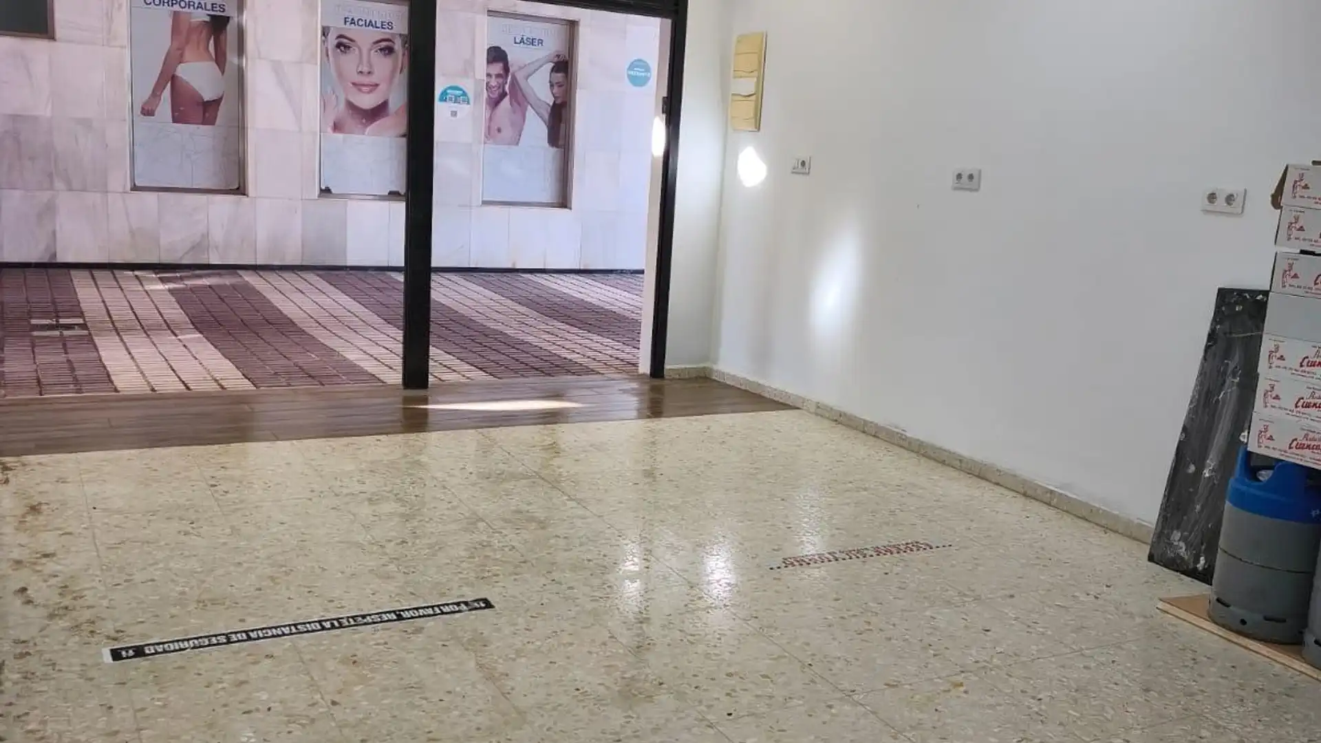 Local de alquiler en  Sevilla Capital con Aire acondicionado