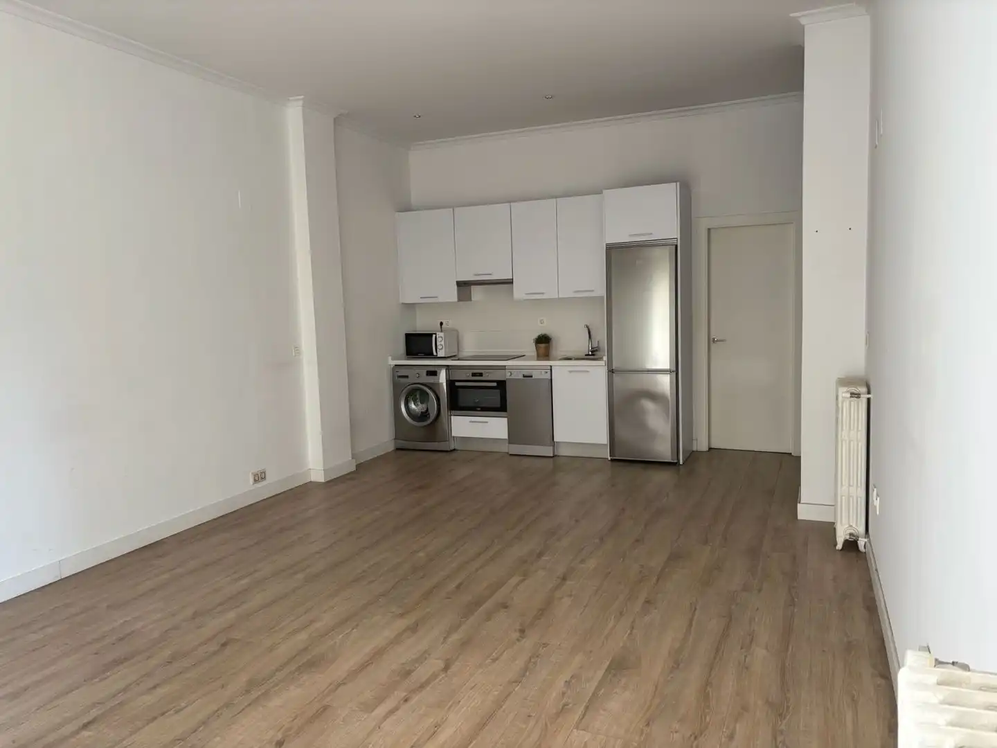 Cuina de Apartament de lloguer en León Capital  amb Calefacció