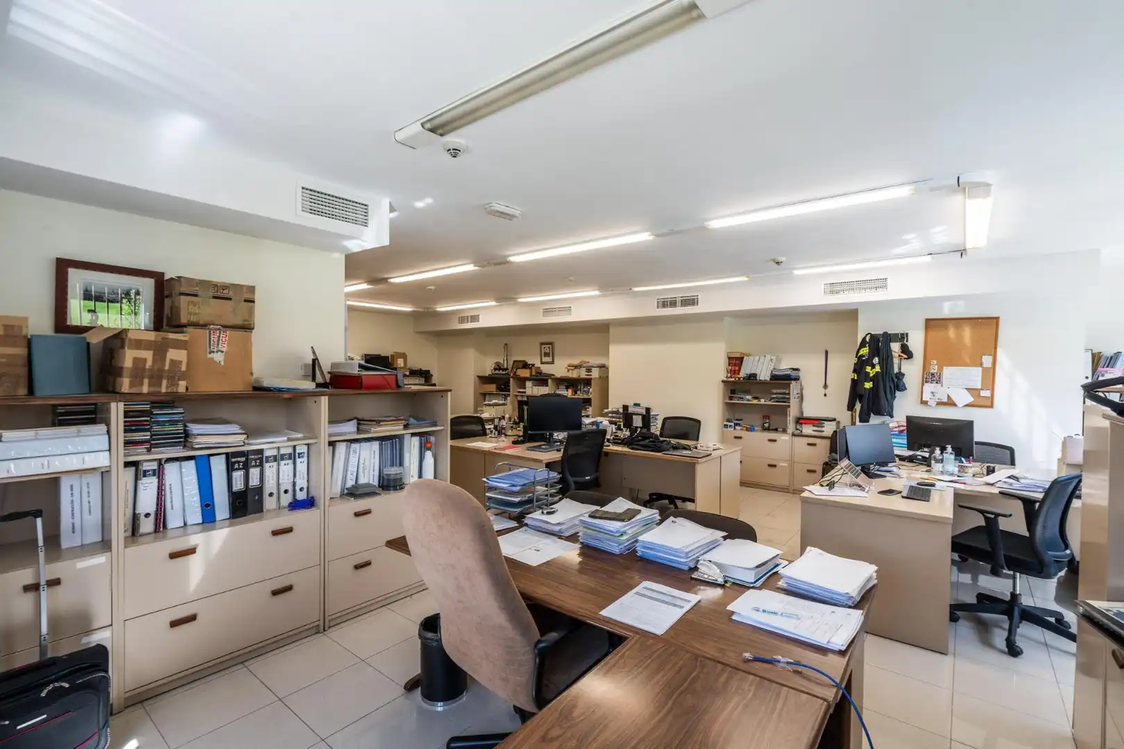 Büro zum Verkauf in Madrid mit Klimaanlage und Heizung