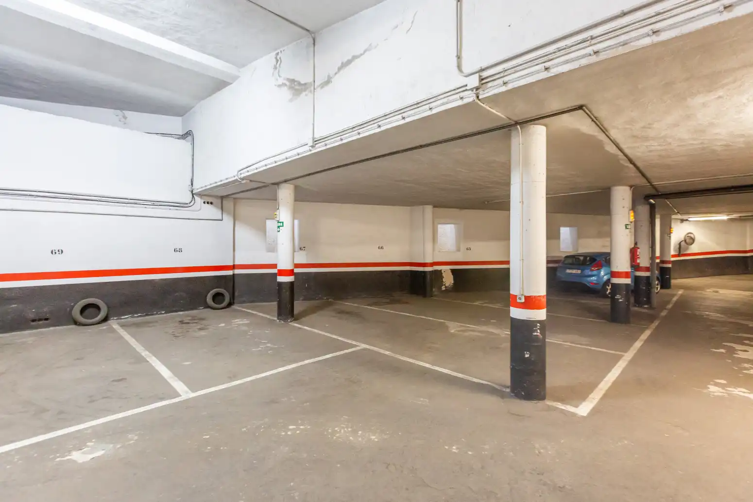 Parking de Piso en venta en  Pamplona / Iruña con Calefacción, Parquet y Trastero