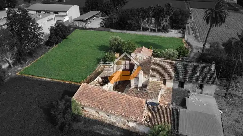 Houses for sale in Llano de Brujas